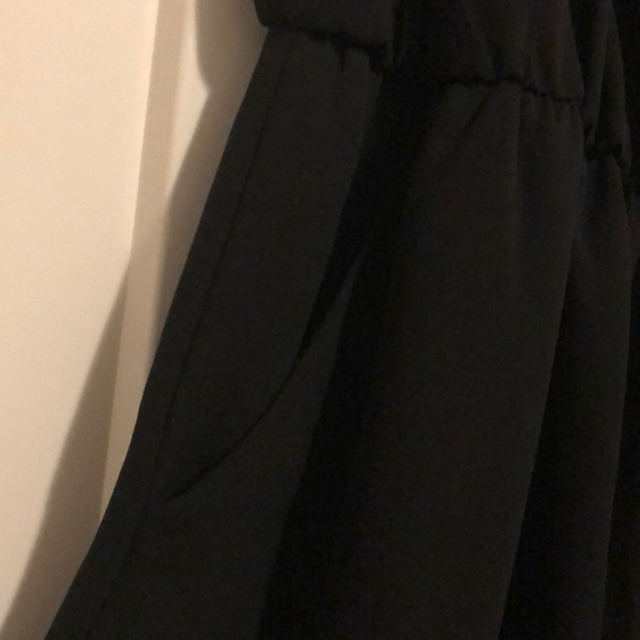 Black romper with pockets! Make an offer! - Picture 3 of 4